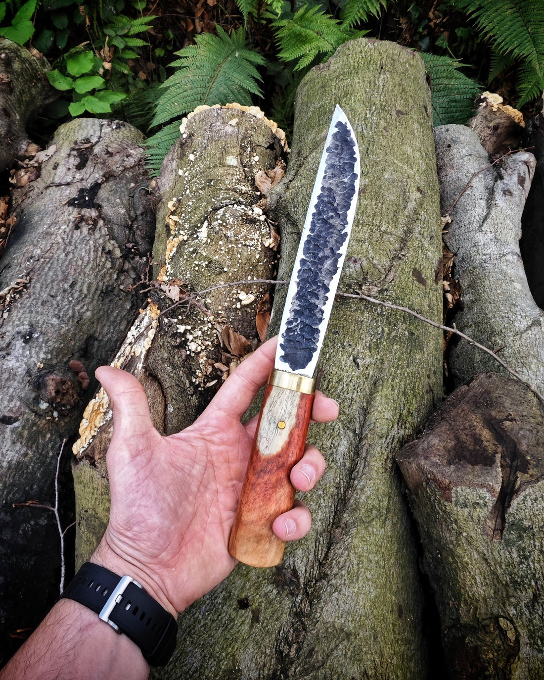 How to Choose the Best Camping Knife — Your Complete Guide