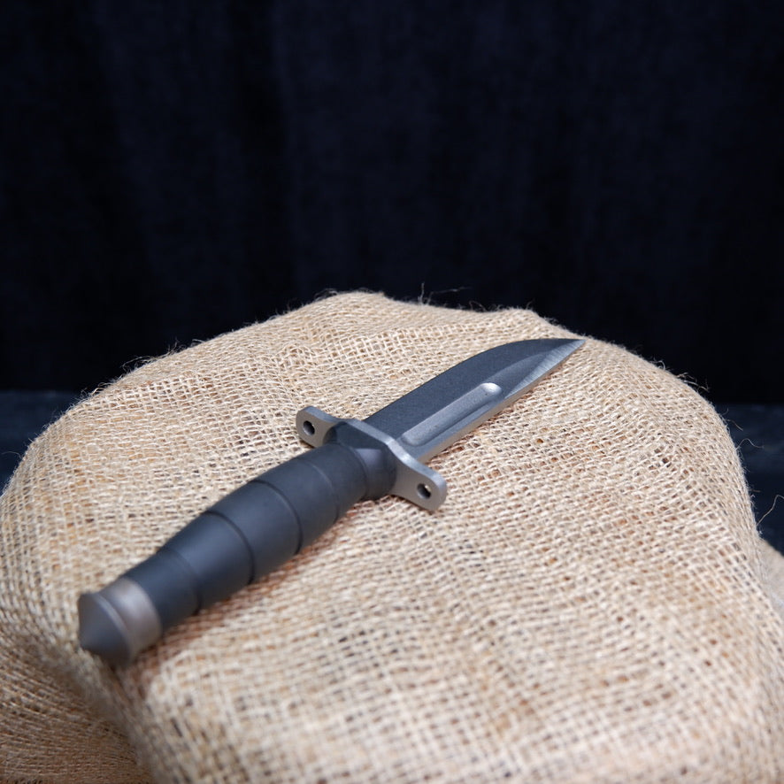 Handmade Artisan Knife | Traditional Metalwork | Collectible Craftsmanship