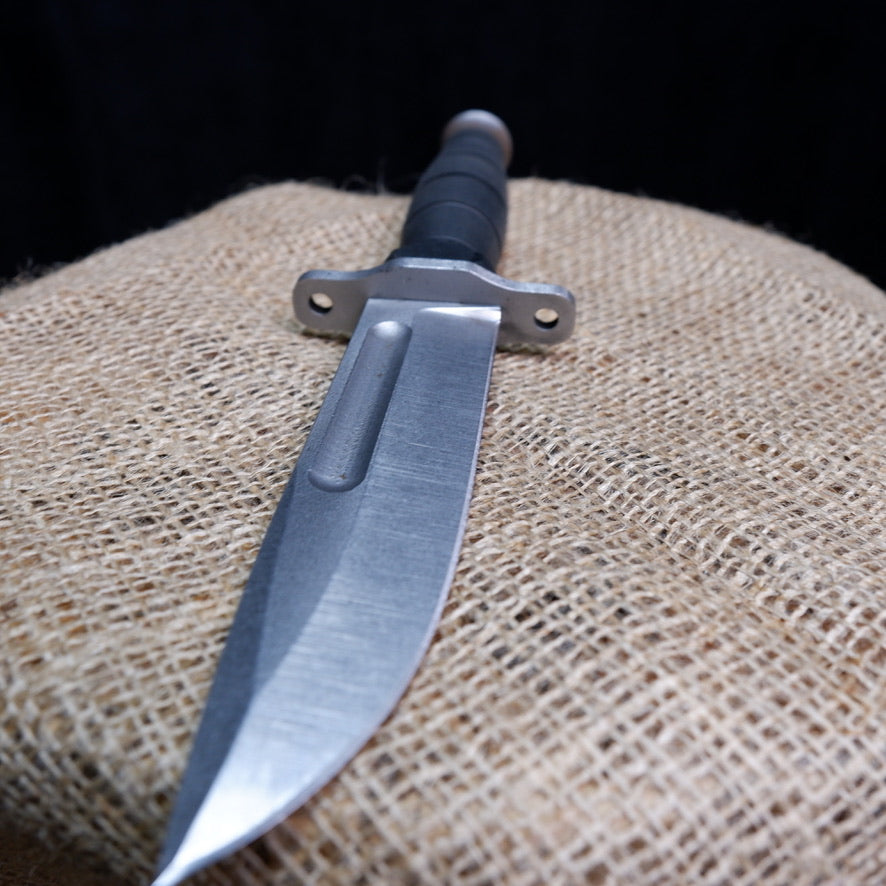 Handmade Artisan Knife | Traditional Metalwork | Collectible Craftsmanship