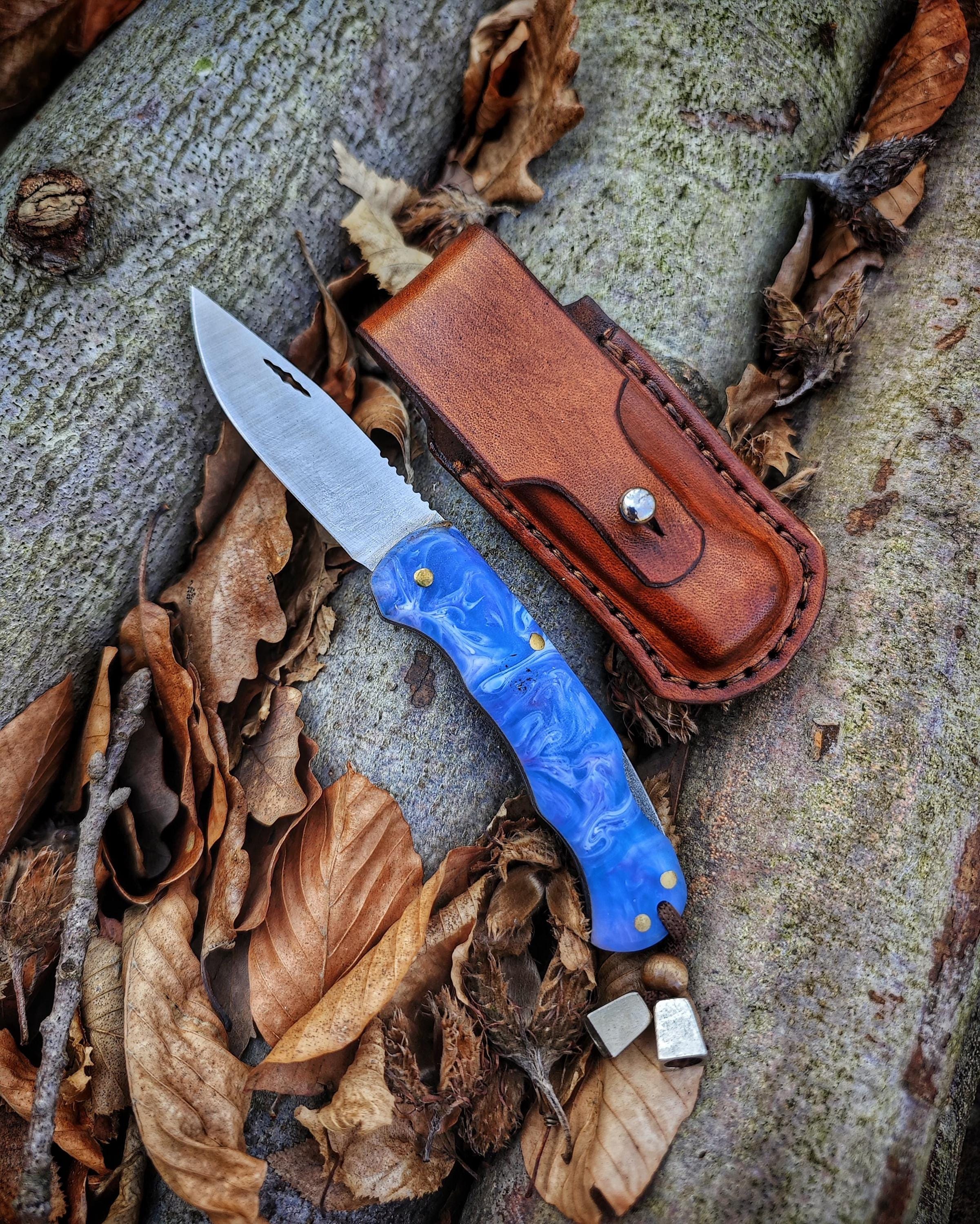 Perfect Blend of Style and Functionality Leather Knife Bracelet Utility Bracelet Compact Knife Sheath Outdoor Essential Versatile Accessory