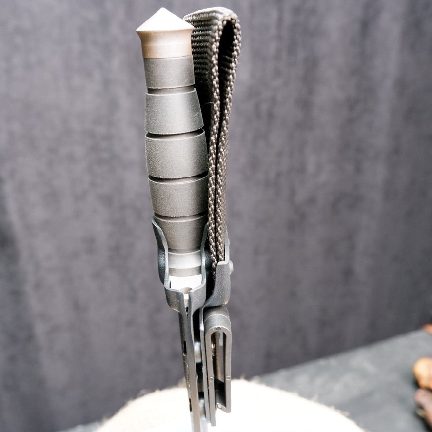 Handmade Artisan Knife | Traditional Metalwork | Collectible Craftsmanship