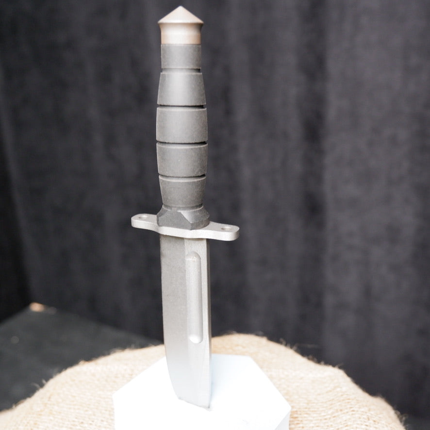 Handmade Artisan Knife | Traditional Metalwork | Collectible Craftsmanship