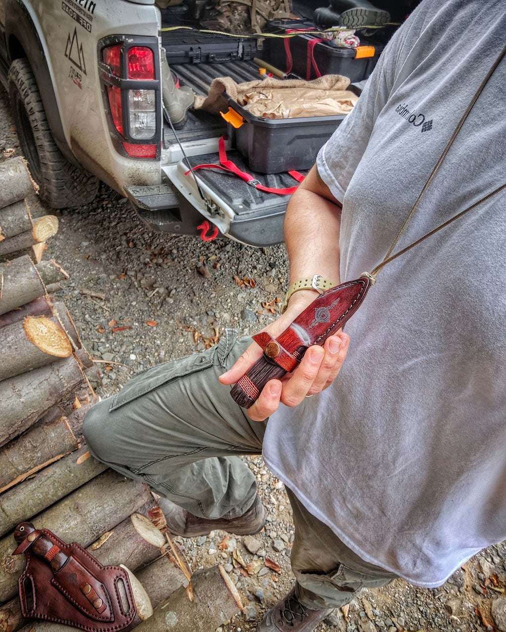 Ancient Inspiration, Modern Craftsmanship: Unique Design Neck Knife and Fixed Blade Set