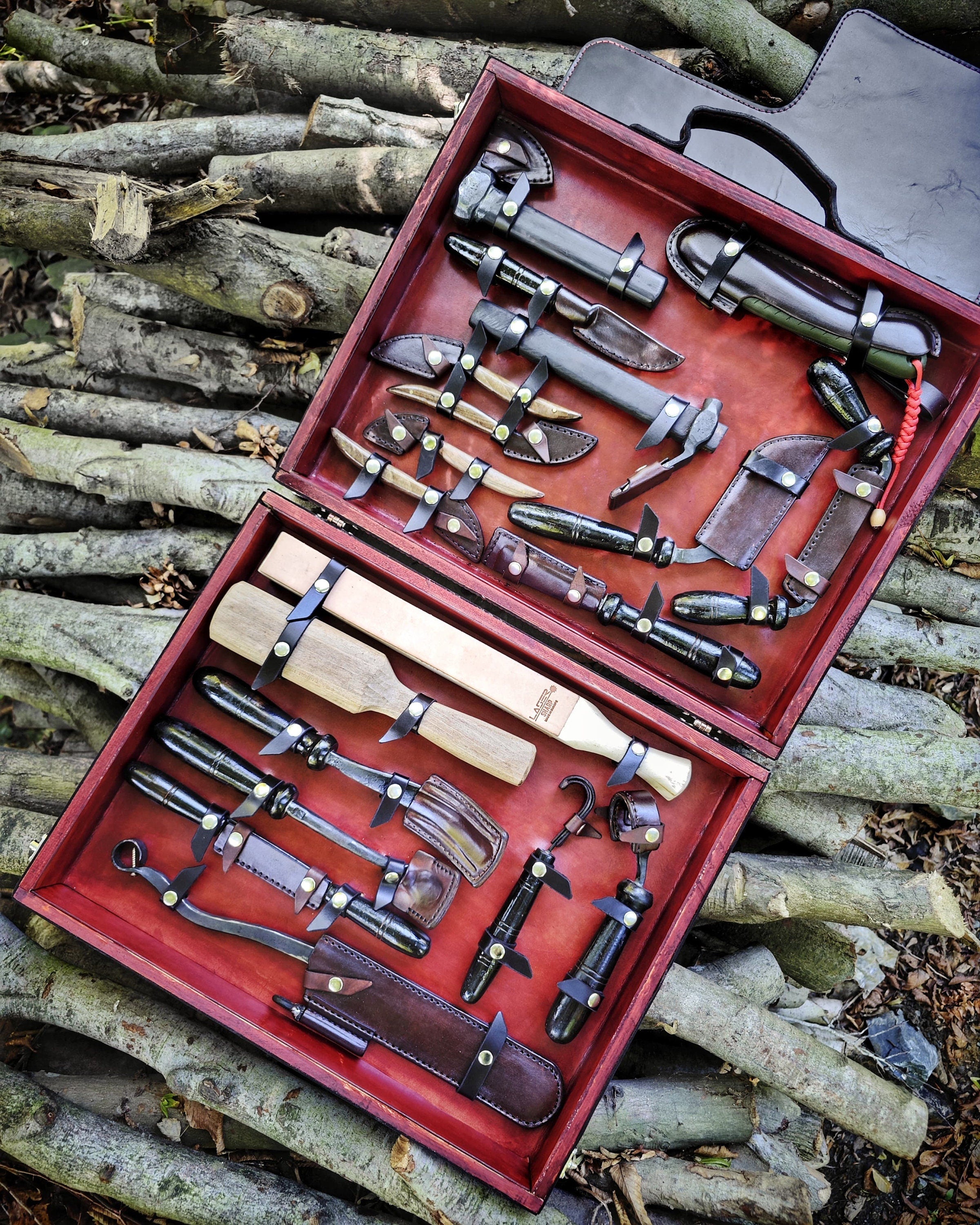 Magnificent Woodcarving Set and Leather Bag: Endless Solution for All Your Carving Needs