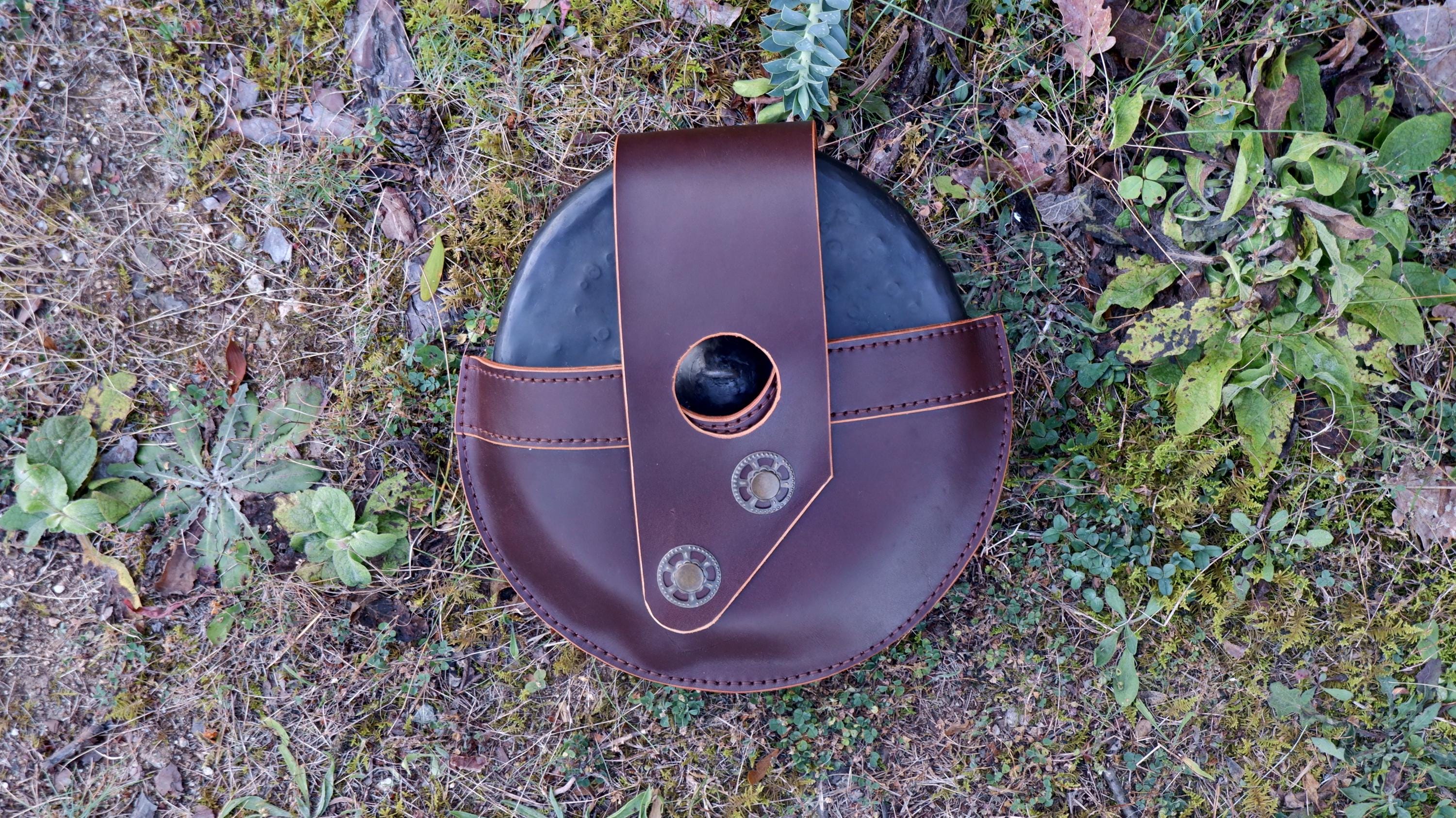 Bushcraft primitive hand forge camp pan with genuie leather bag