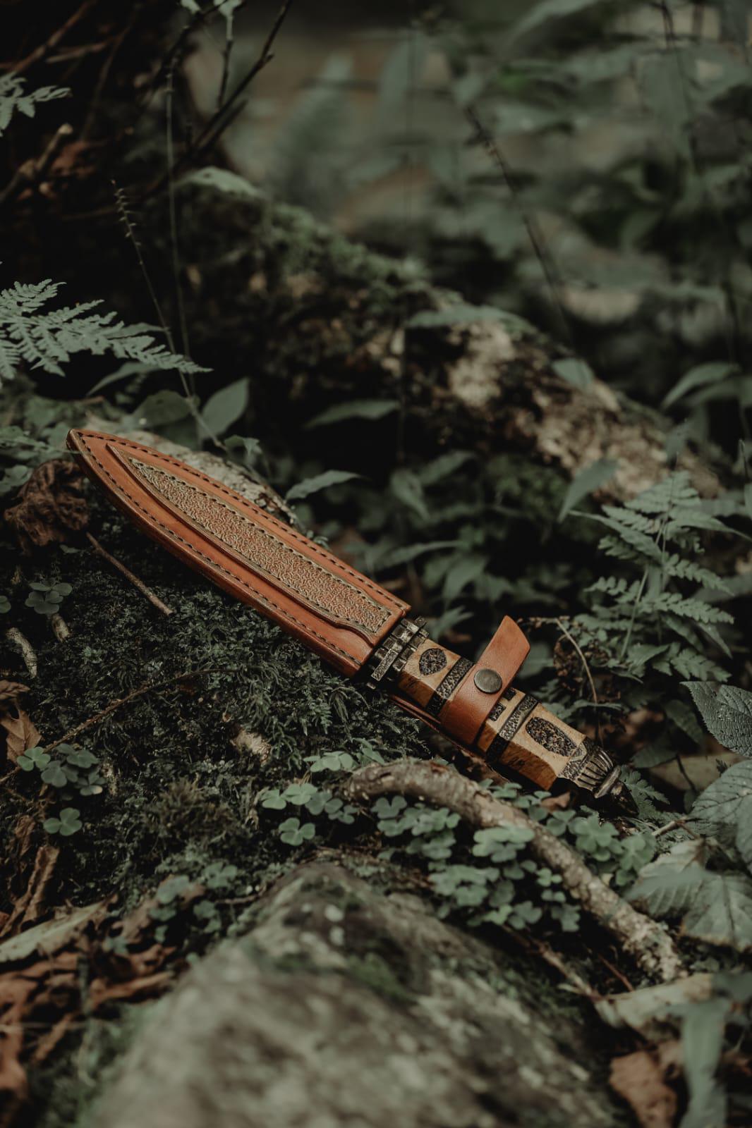 King Arthur's Knife: Legendary Handcrafted Knife and Leather Sheath