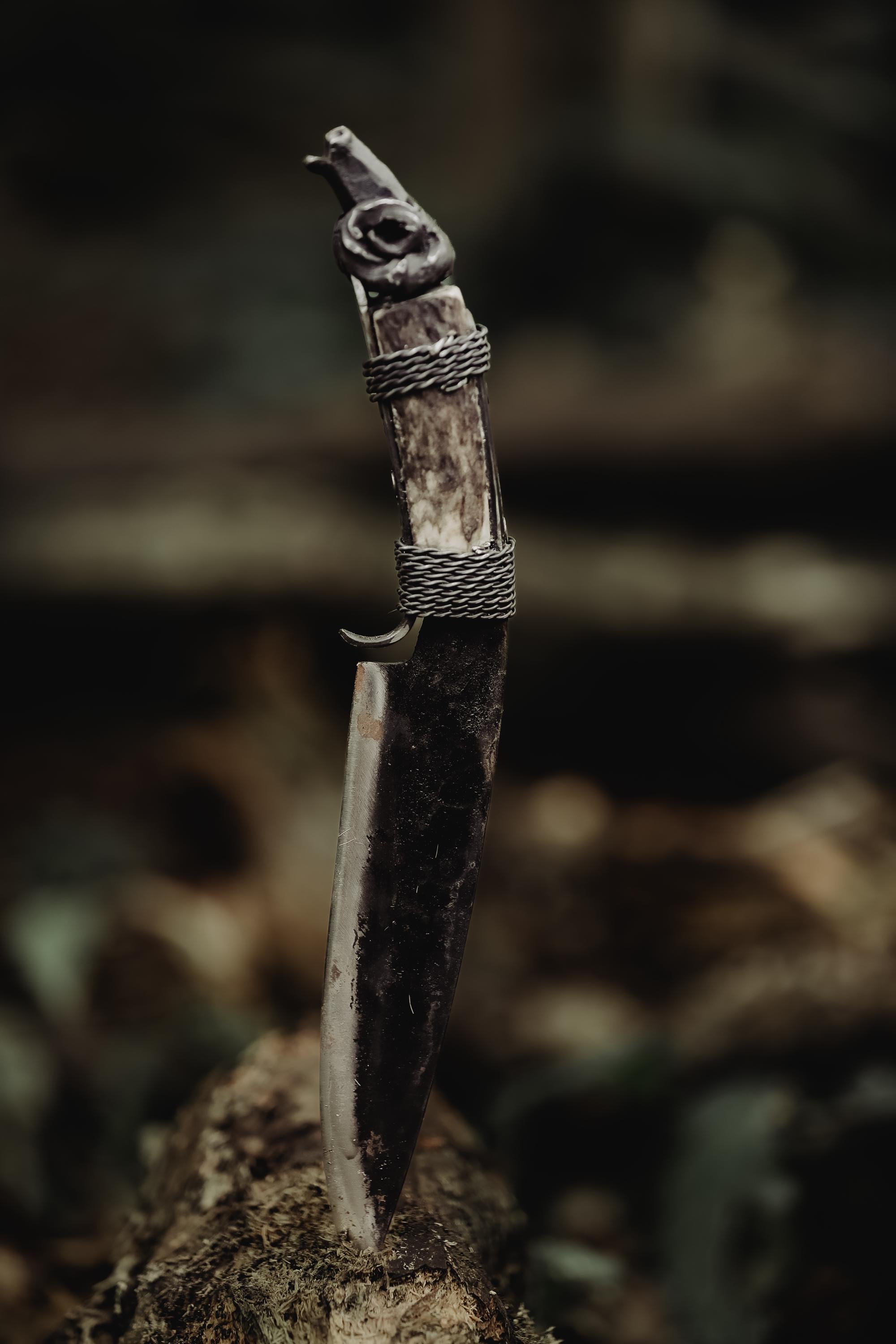 Blacksmith hand forged handmade custom carbon steel romanian expert soldier knife