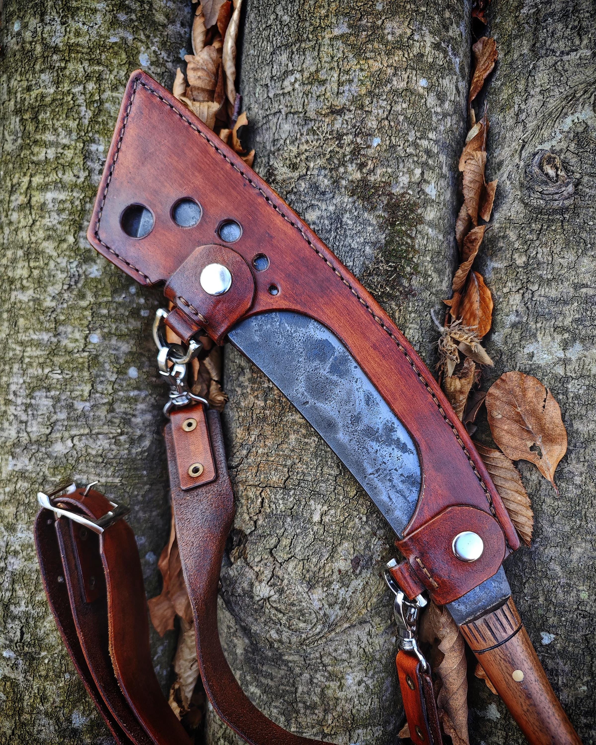Hand Forged Carbon Steel Knife – Primitive Style Outdoor Tool with Leather Sheath