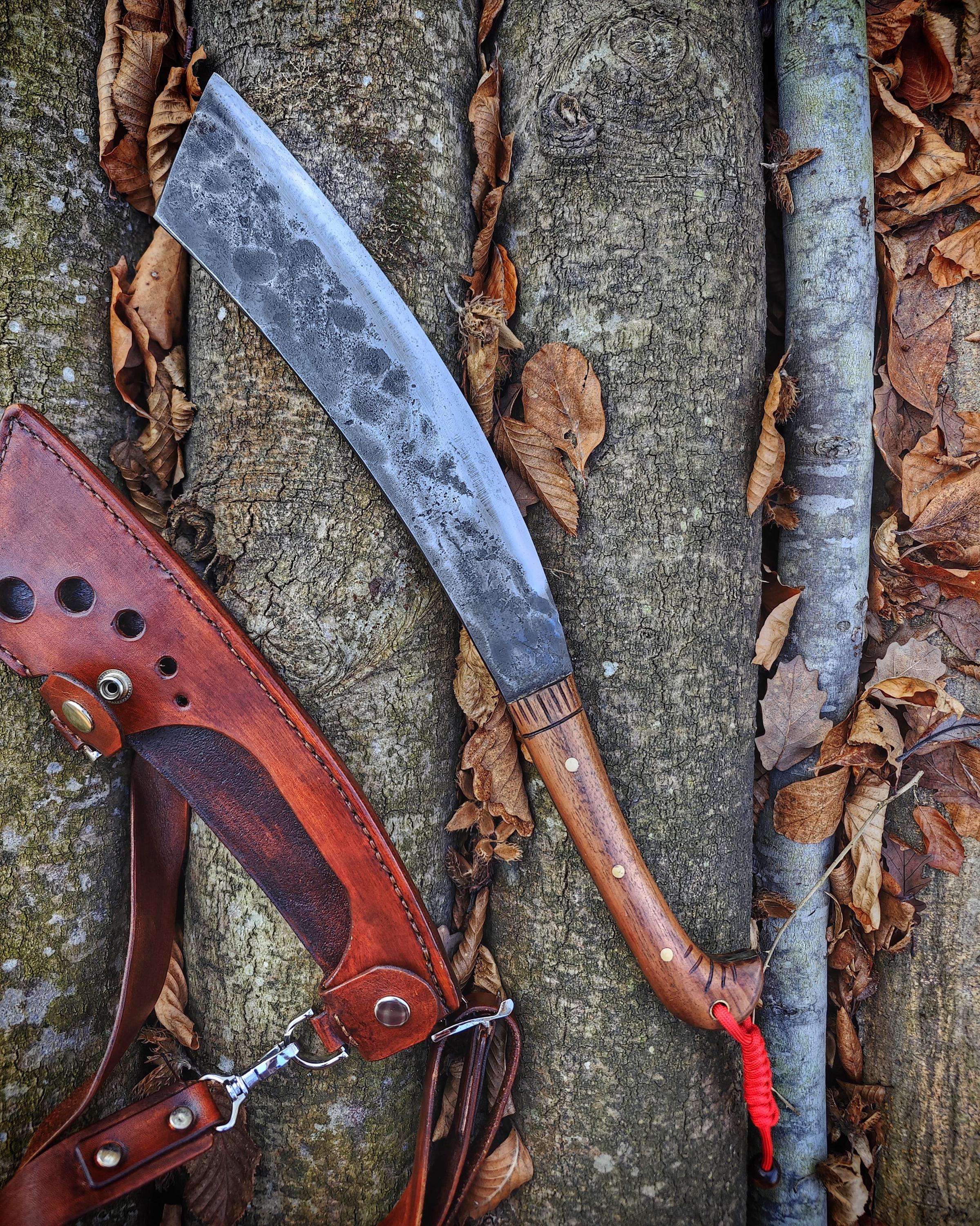 Handmade blacksmith uniquie style custom carbon steel hunter bushcraft machete knife with leather sheath