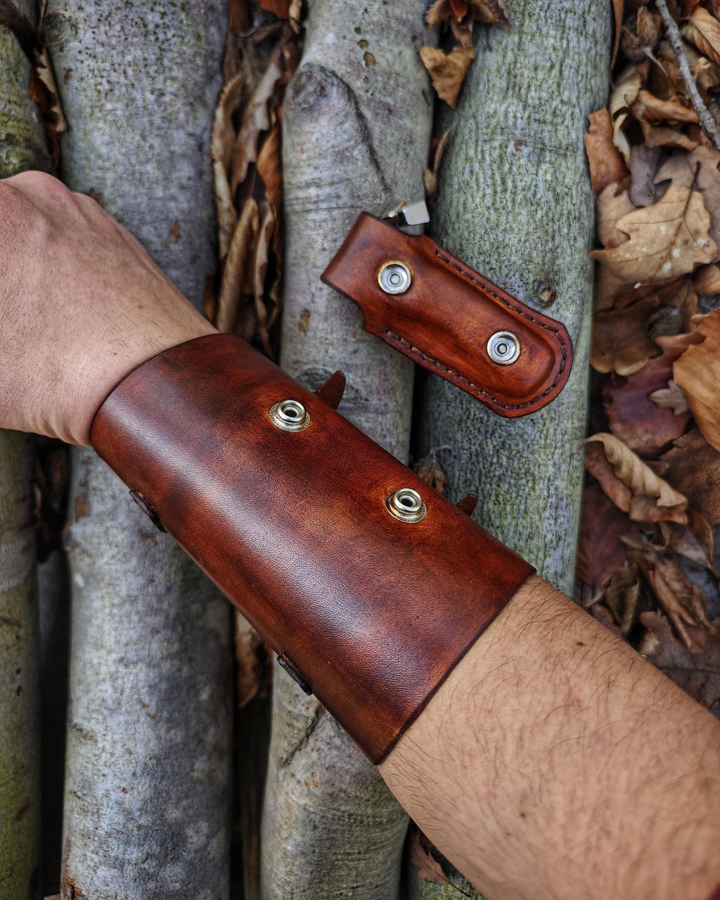 Handmade Genuine Leather Bracelet and Folding Knife Set – Snap-On Design, Hand Stitched, Perfect for Outdoor and Everyday Use
